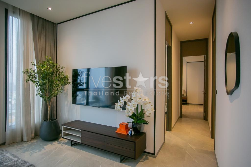 Condo de luxe de 3 chambres à louer près de la station Thonglor BTS, photo 9
