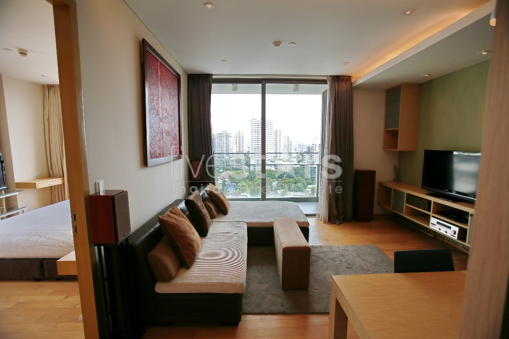 Condo 1 chambre à louer près de la station Thong Lor BTS