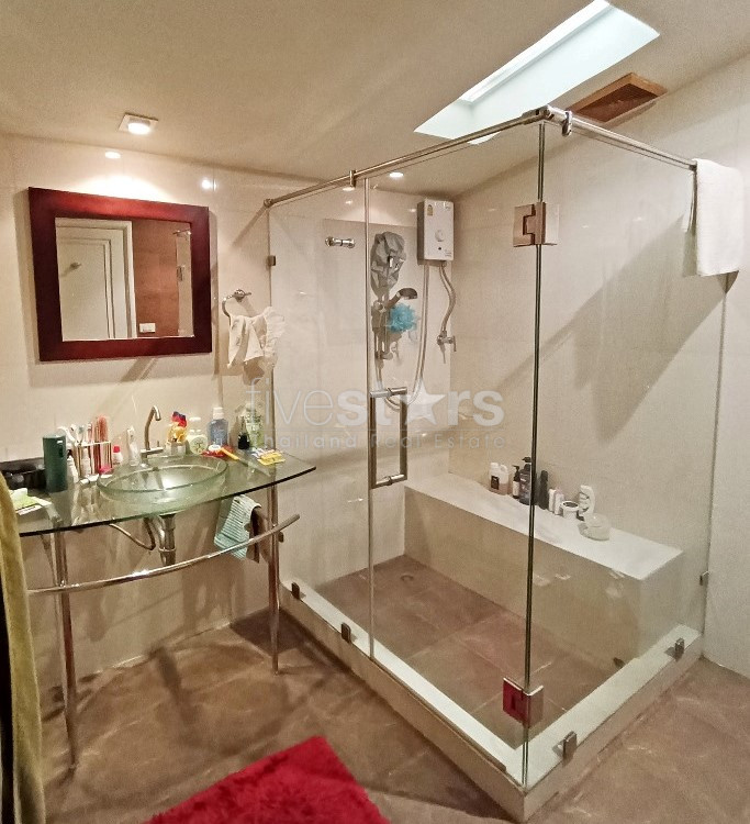 Duplex de 4 chambres à vendre à proximité de la station BTS Phrom Phong, photo 15
