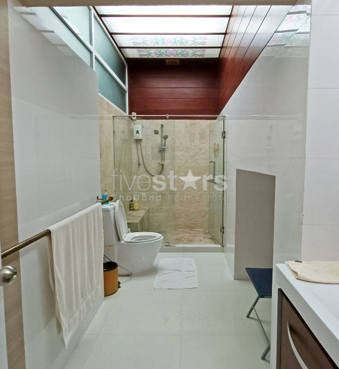 Duplex de 4 chambres à vendre à proximité de la station BTS Phrom Phong, photo 16