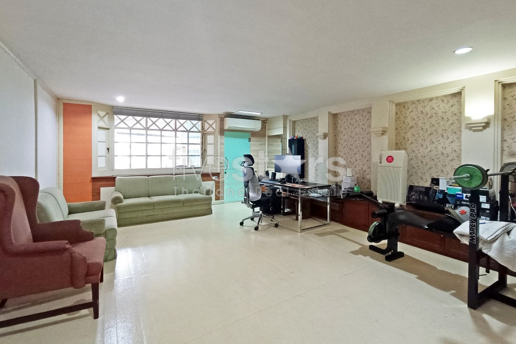 Duplex de 4 chambres à vendre à proximité de la station BTS Phrom Phong, photo 9