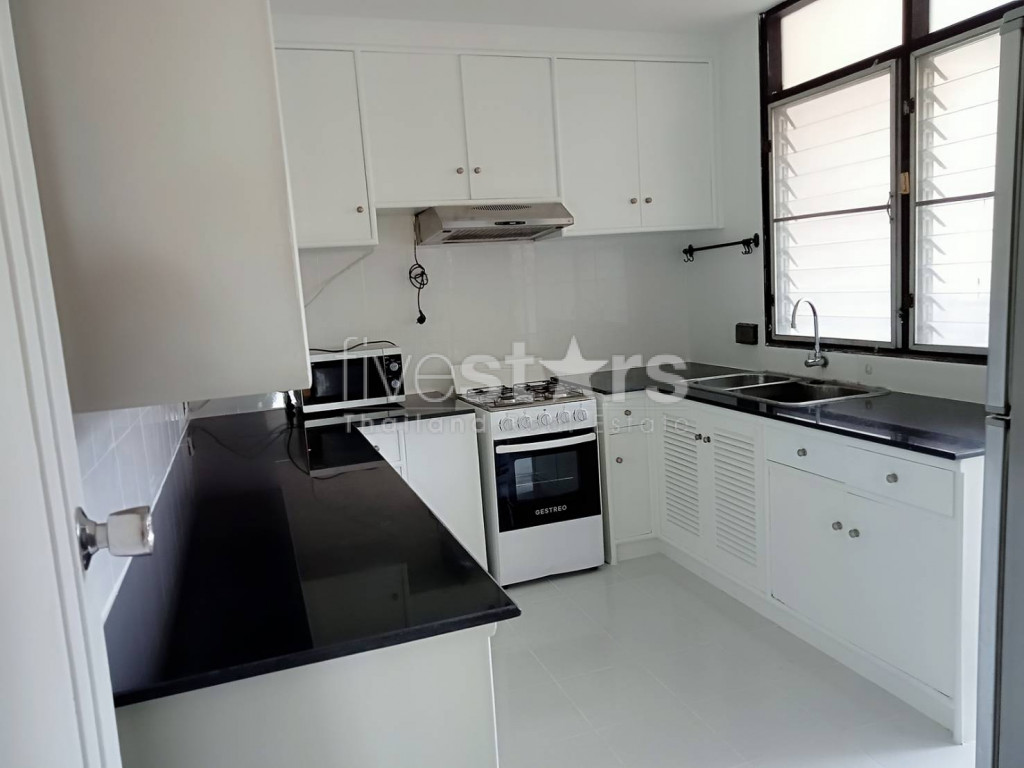 Manoir de 3 chambres à louer sur Phrom Phong à Thonglor, photo 14