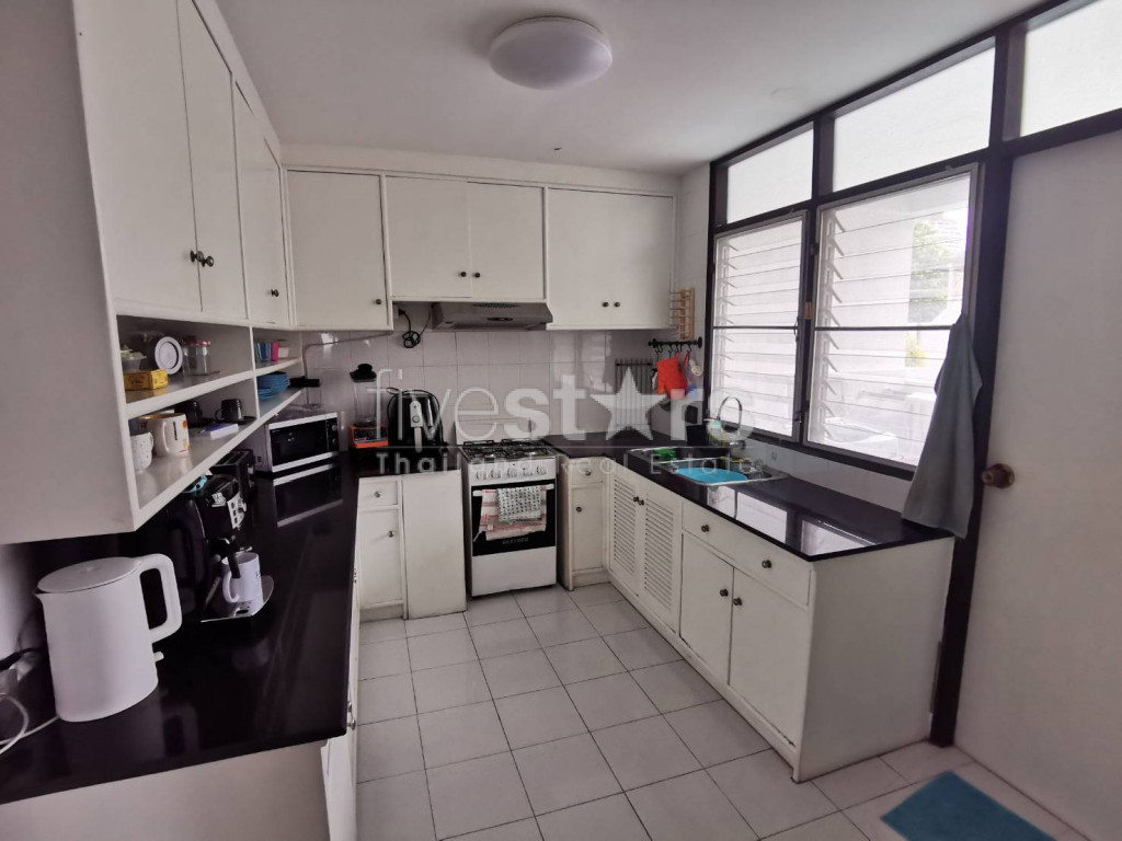 Manoir de 3 chambres à louer sur Phrom Phong à Thonglor, photo 15