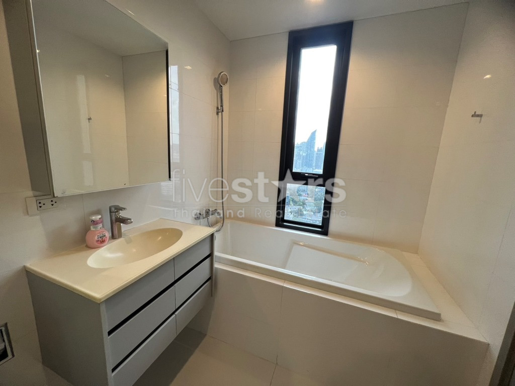 Condo 2 chambres à louer à Thonglor, photo 12