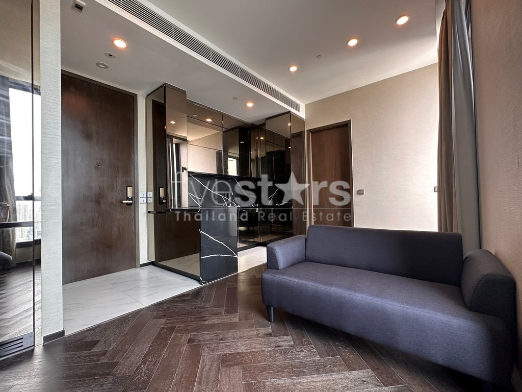 Appartement de standing d'une chambre à vendre connecté au BTS Thonglor