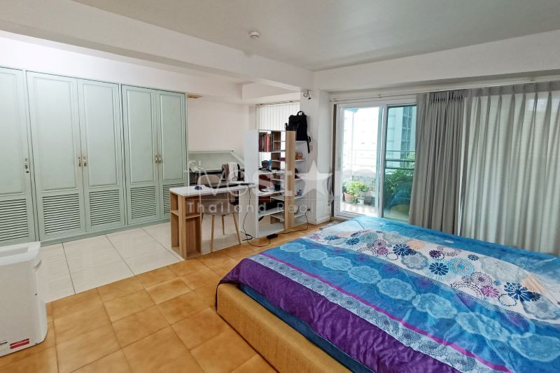 Grand Duplex 4 Chambres à vendre à Phromphong, photo 6