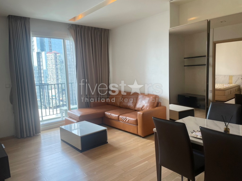 Condo 1 chambre à vendre près de la station de BTS Thong Lo