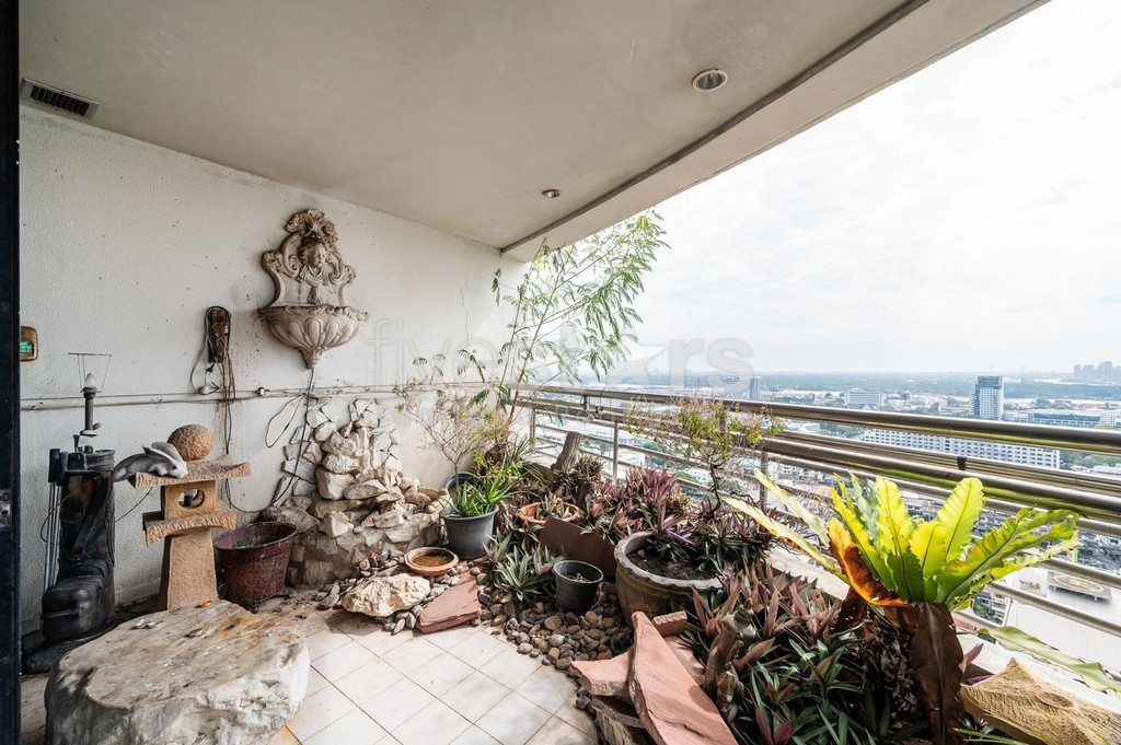 Appartement de 4 chambres spacieux à vendre quartier Phromphong, photo 14