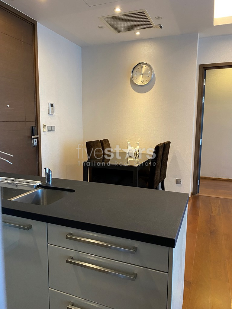 Condo de 2 chambres récemment rénové à louer près de la station de BTS Thong Lo, photo 7