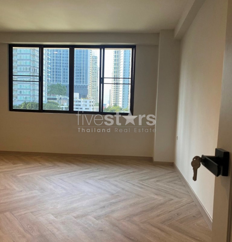 Condo de 3 chambres récemment rénové à louer près de la station BTS Phrom Phong, photo 3