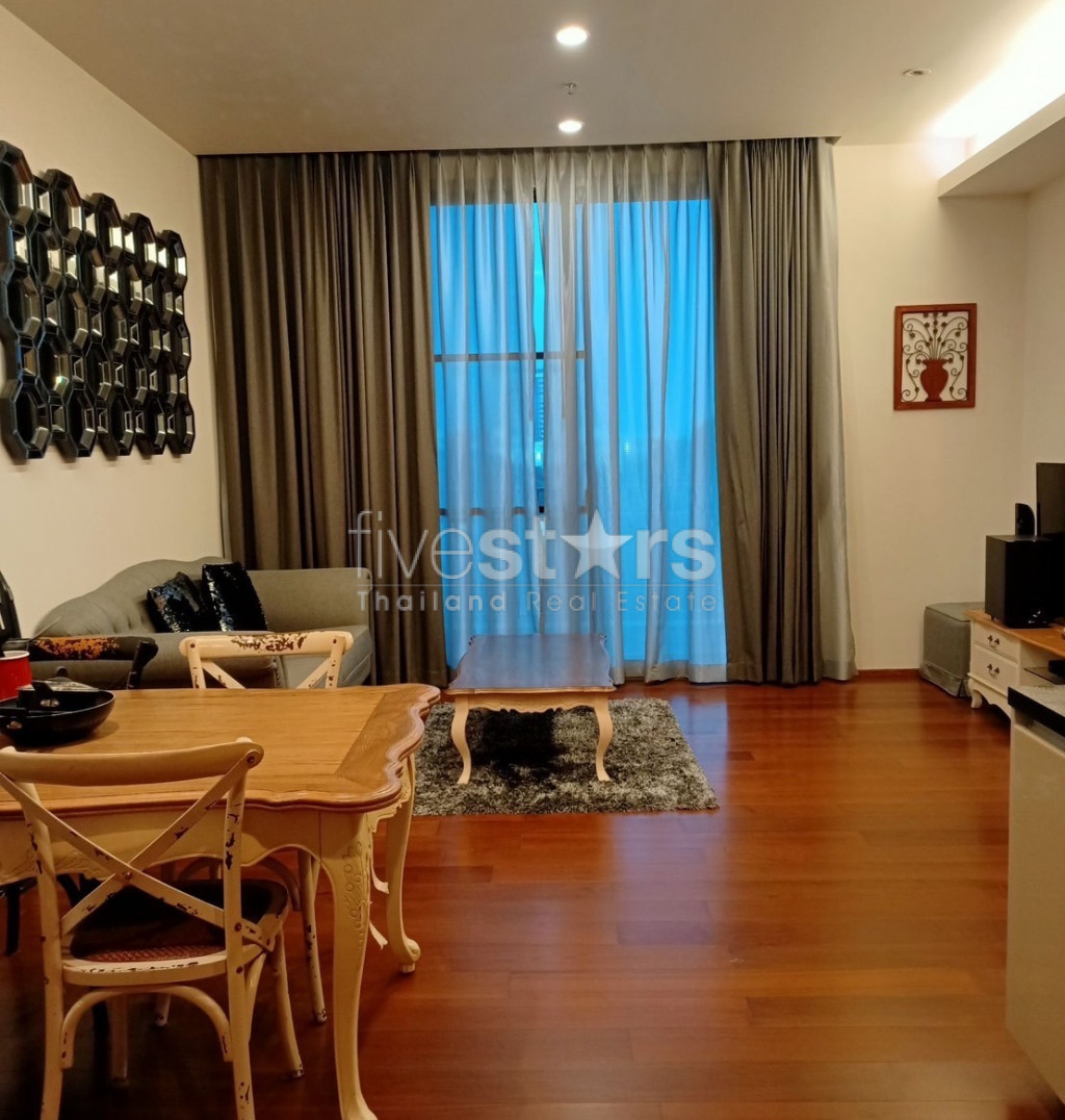 Condo de 2 chambres à louer situé à la station Thong Lor BTS