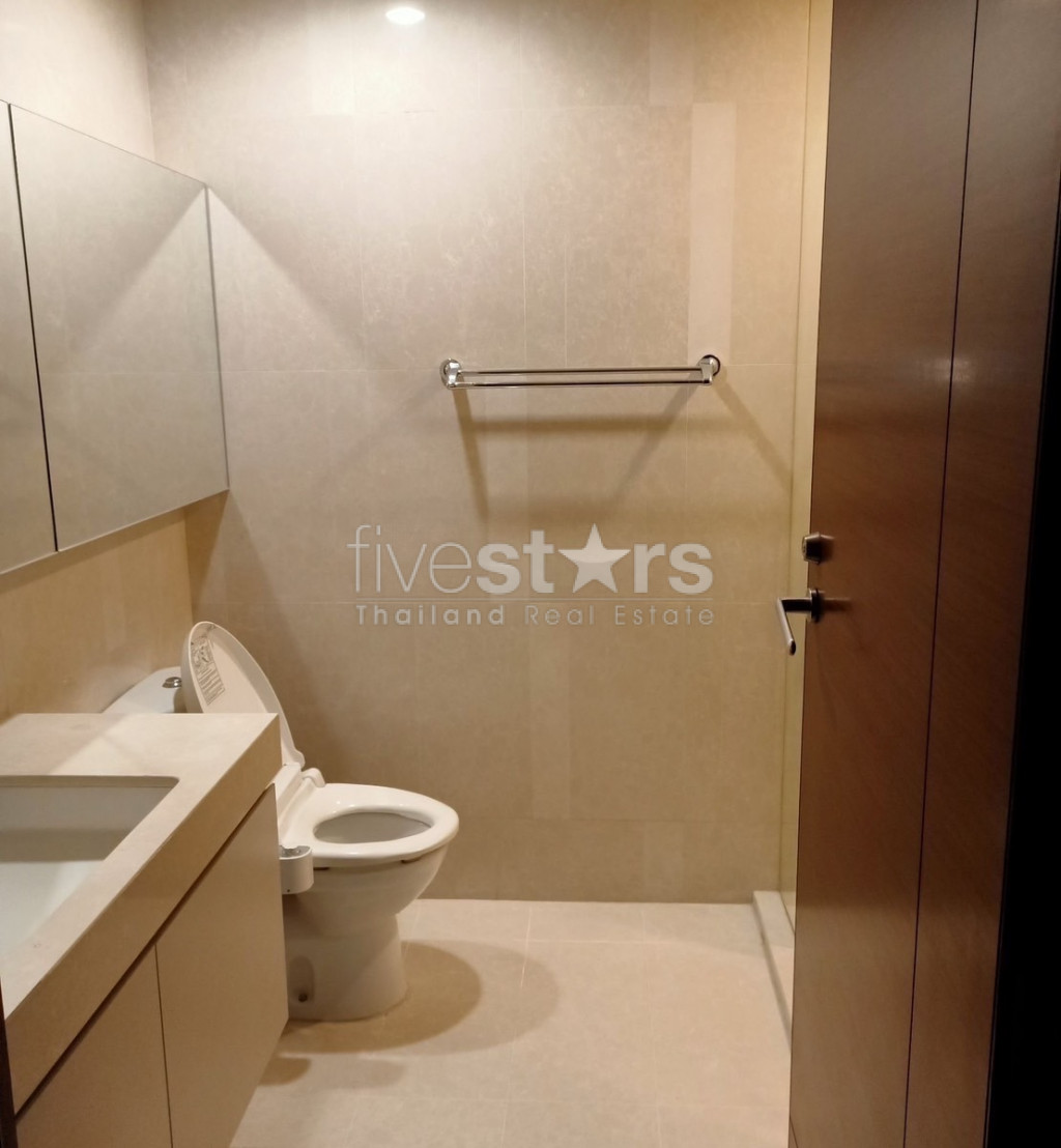 Condo de 2 chambres à louer situé à la station Thong Lor BTS, photo 9
