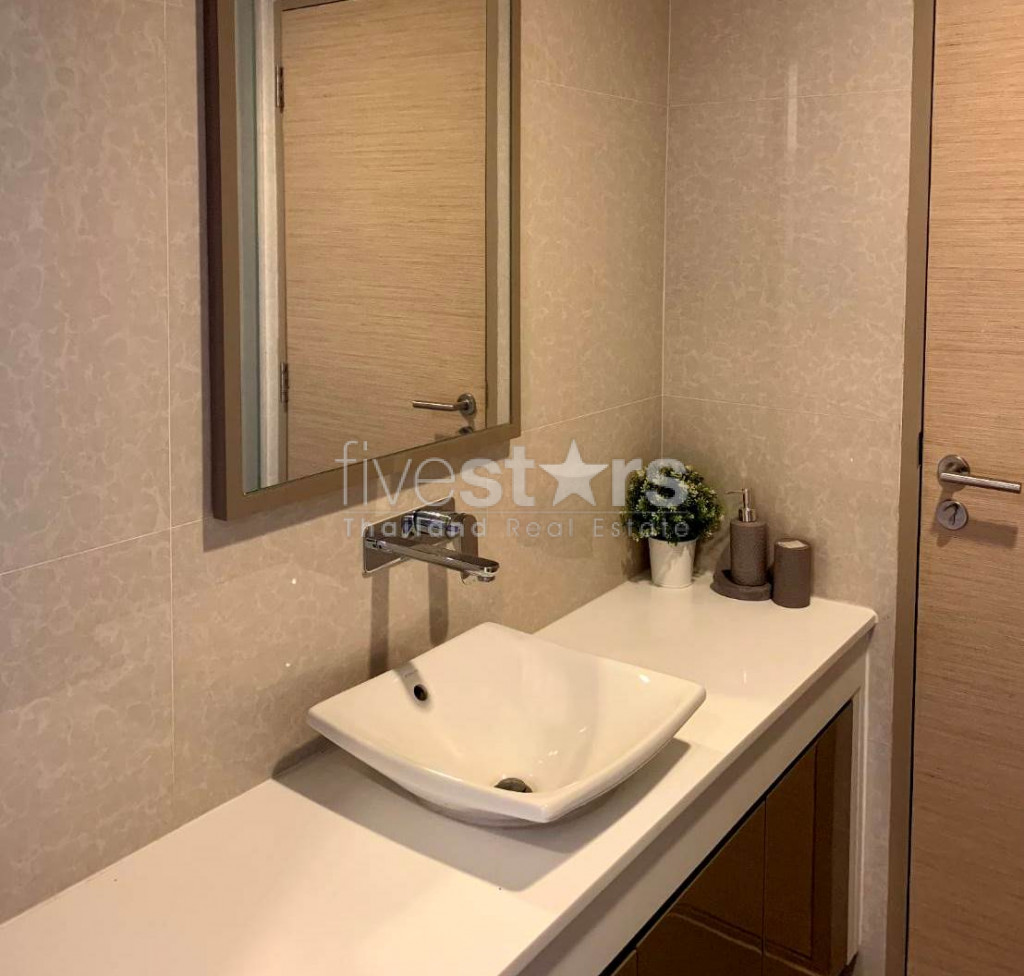Condo de luxe et de faible hauteur de 3 chambres à louer sur Thong Lor, photo 7