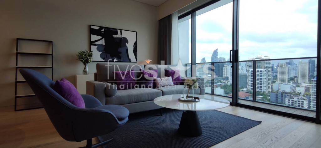 Condo de luxe de 2 chambres à vendre sur Thonglor
