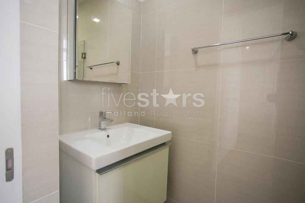 Condo de 2 chambres à louer à Phrom Phong, photo 12