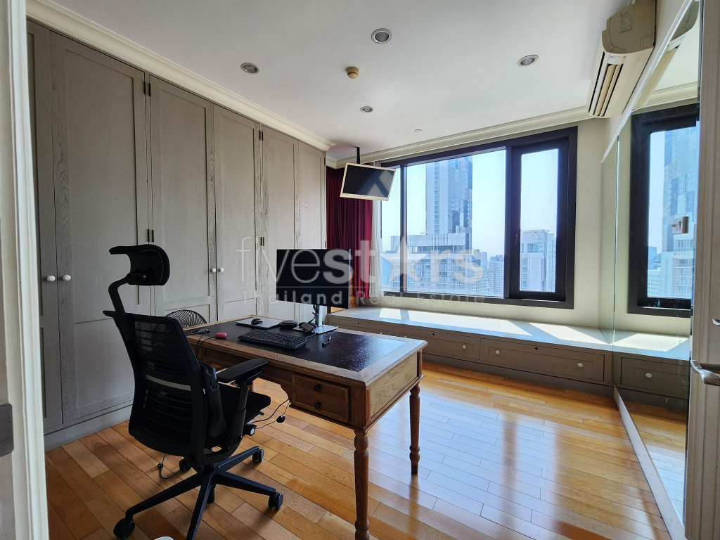 Appartement de 2 chambres spacieux à vendre quartier Phromphong, photo 12