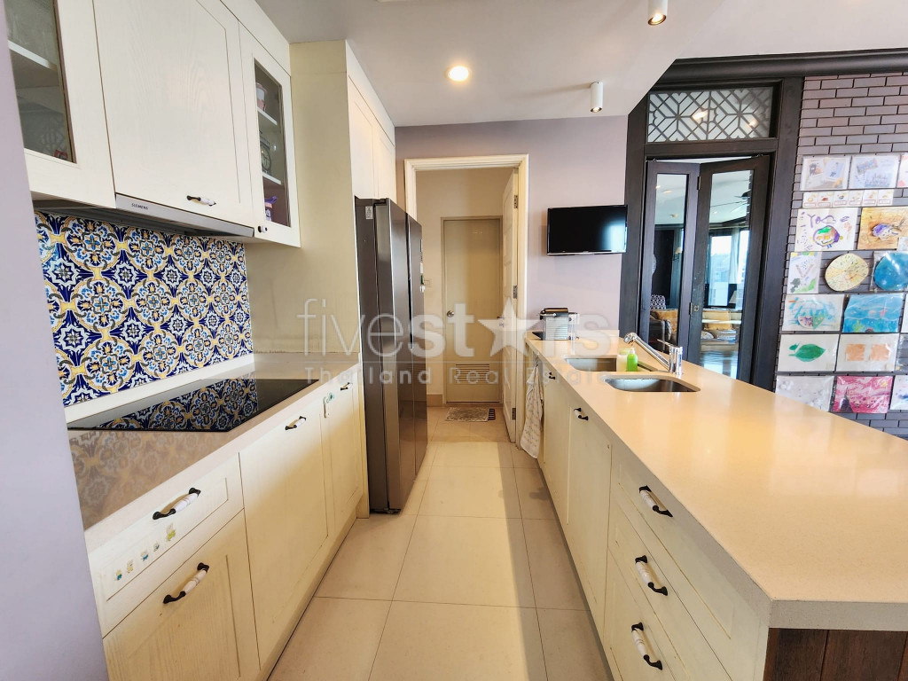 Appartement de 2 chambres spacieux à vendre quartier Phromphong, photo 7