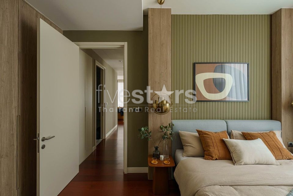 Un condominium contemporain de 2 chambres est disponible à la location à Thonglor., photo 4