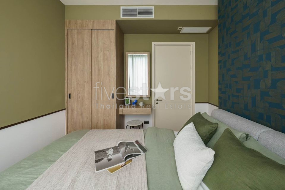 Un condominium contemporain de 2 chambres est disponible à la location à Thonglor., photo 6