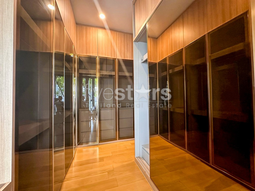 Appartement de standing de 2 chambres à vendre quartier Phromphong, photo 12