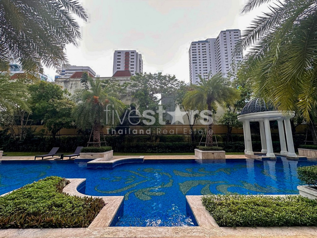 2-bedroom high-end condo for sale close to BTS Asoke, photo 17