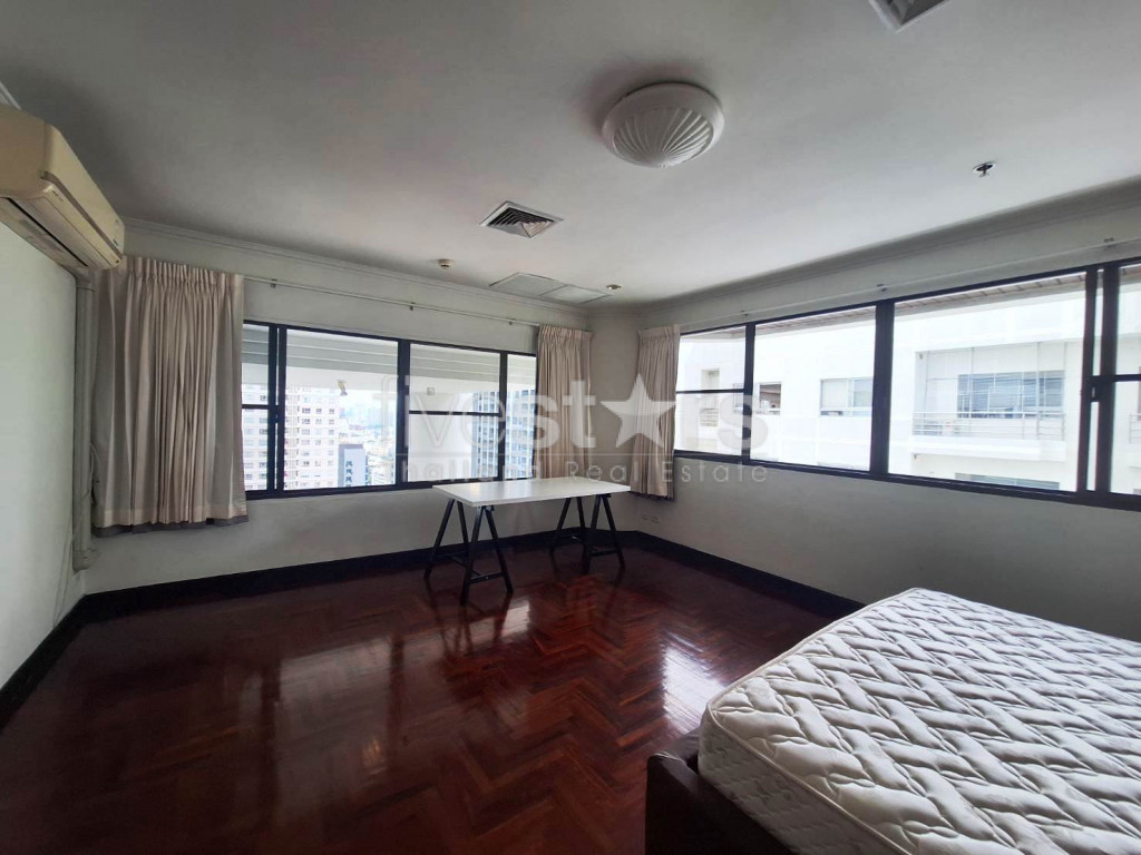 Condo de grande hauteur avec piscine privée de 3 chambres à louer à Phrom Phong, photo 7