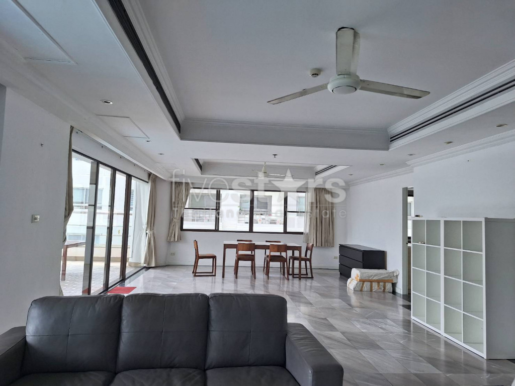 Condo de grande hauteur avec piscine privée de 3 chambres à louer à Phrom Phong, photo 6