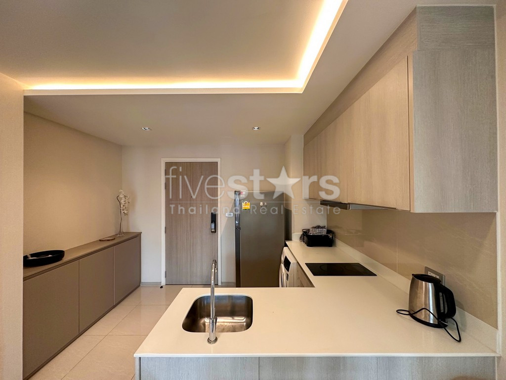 Appartement de 2 chambres moderne à vendre proche BTS Thonglor, photo 6