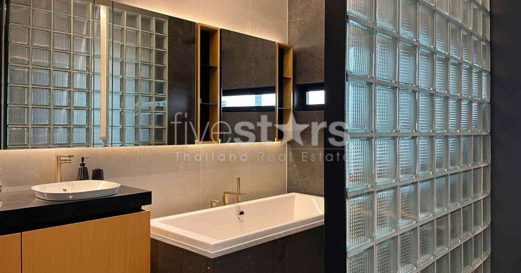 Appartement de standing spacieux à vendre quartier Phromphong, photo 10