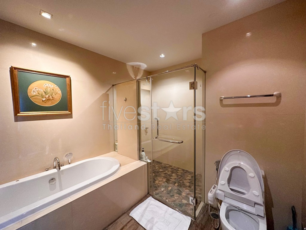 2-bedroom spacious condo for sale only 200m from BTS Phromphong, photo 14