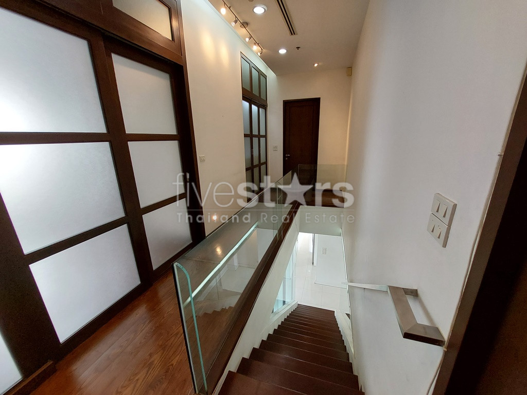 Condo duplex de 3 chambres à vendre sur Thonglor, photo 5