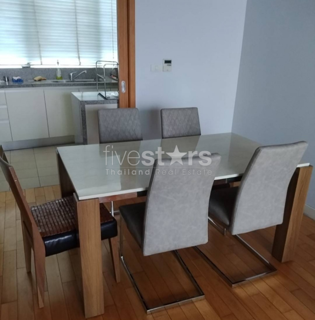Condo de 2 chambres à vendre sur Asoke à Phrom Phong, photo 2