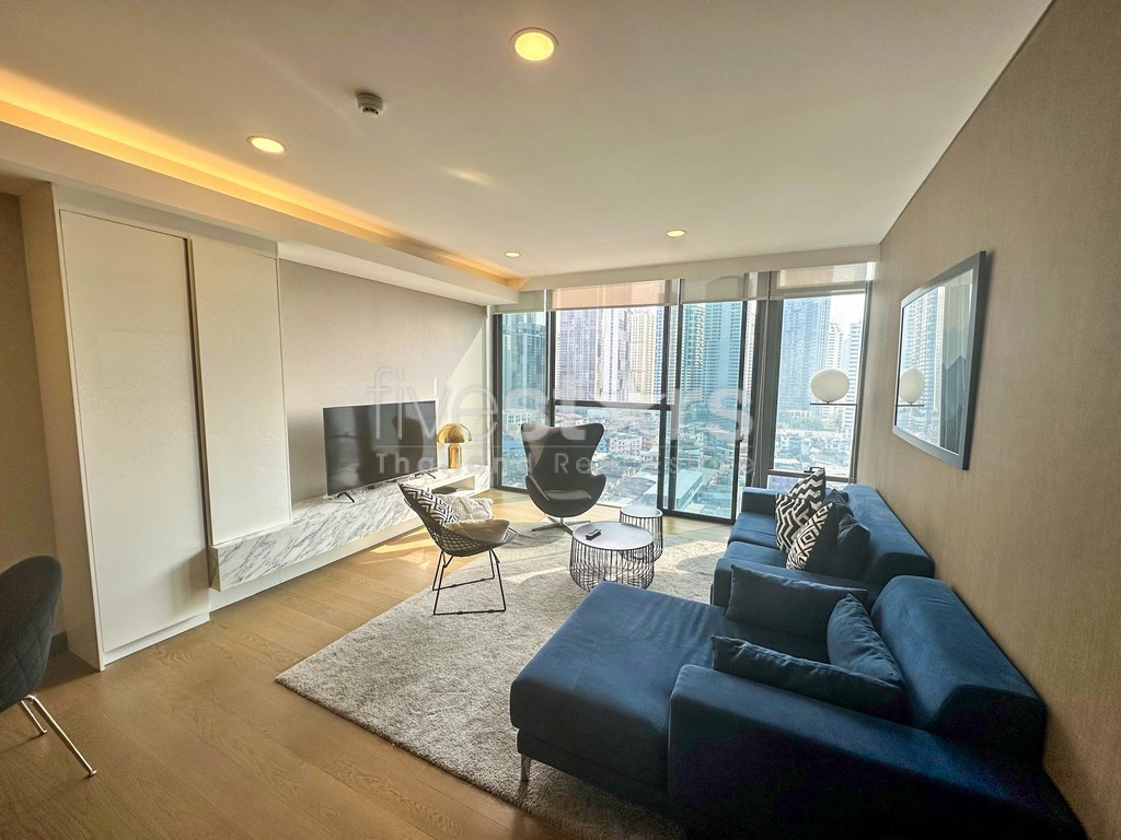 Appartement moderne de 2 chambres à louer à Asoke