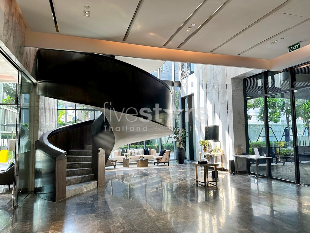 Appartement moderne de 2 chambres à louer à Phrom Phong, photo 20
