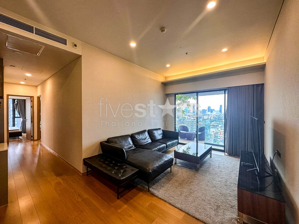 Appartement moderne de 2 chambres à louer à Phrom Phong