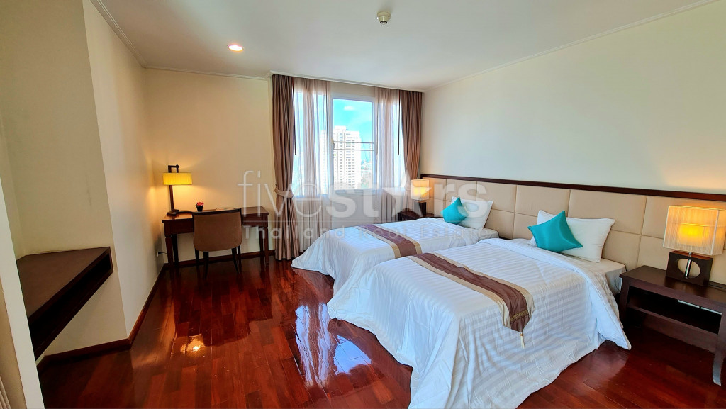 Appartement 3 chambres proche du BTS Phrom Phong, photo 7