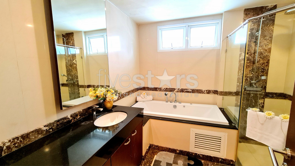 Appartement 3 chambres proche du BTS Phrom Phong, photo 11