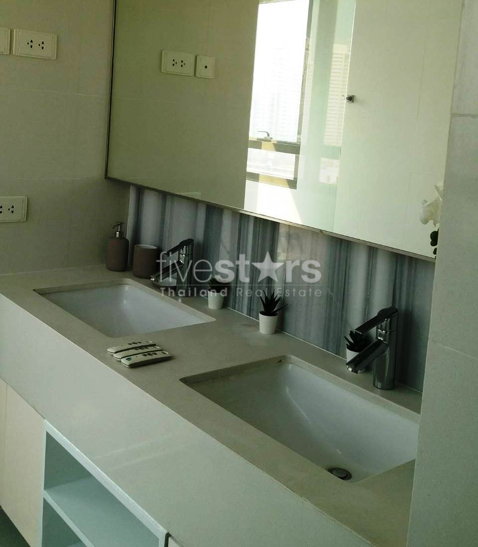 Condo de 2 chambres acceptant les animaux de compagnie à louer sur Thong Lo, photo 8