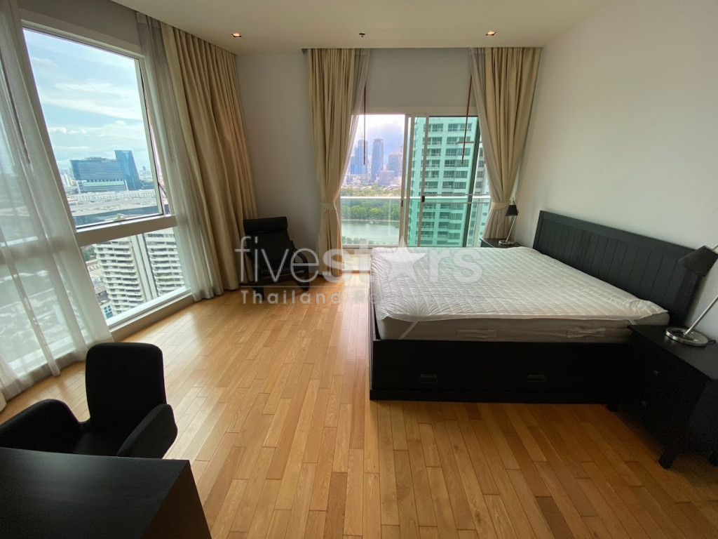 Condo de 3 chambres à louer sur Asoke à Phrom Phong, photo 4