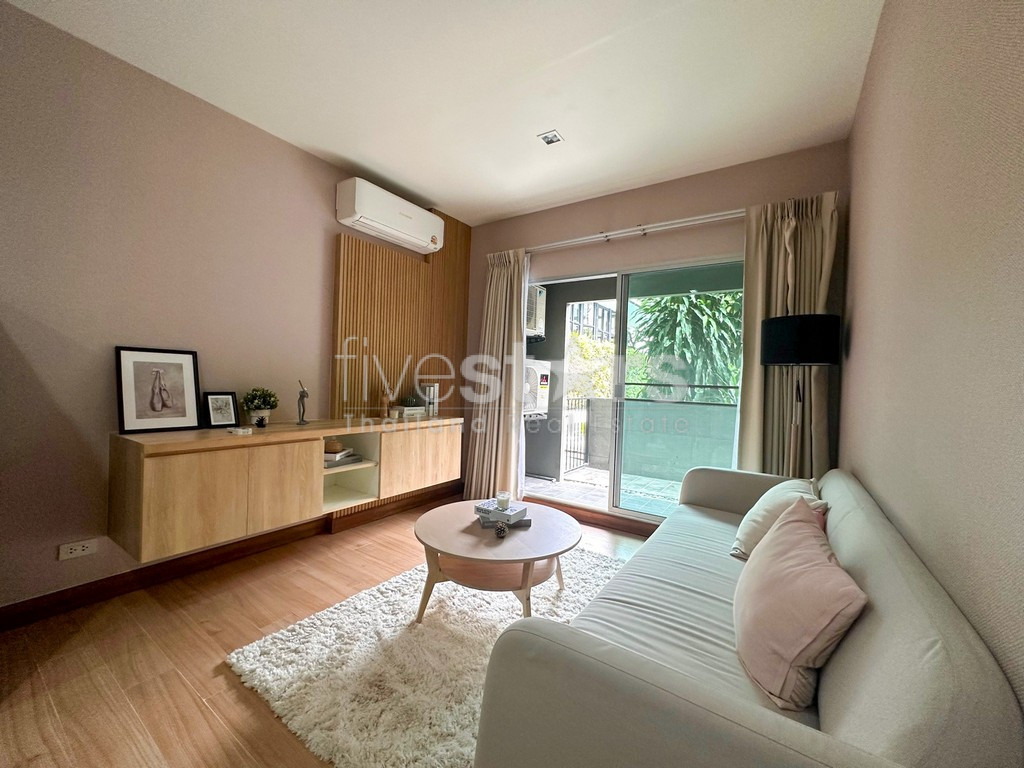 Appartement moderne de 2 chambres à vendre proche BTS Phromphong