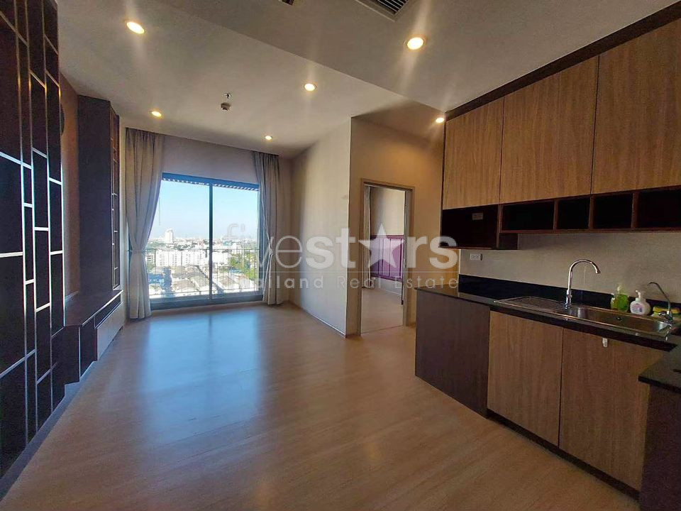Condo de 2 chambres à vendre à The Capital Ekamai-Thonglor