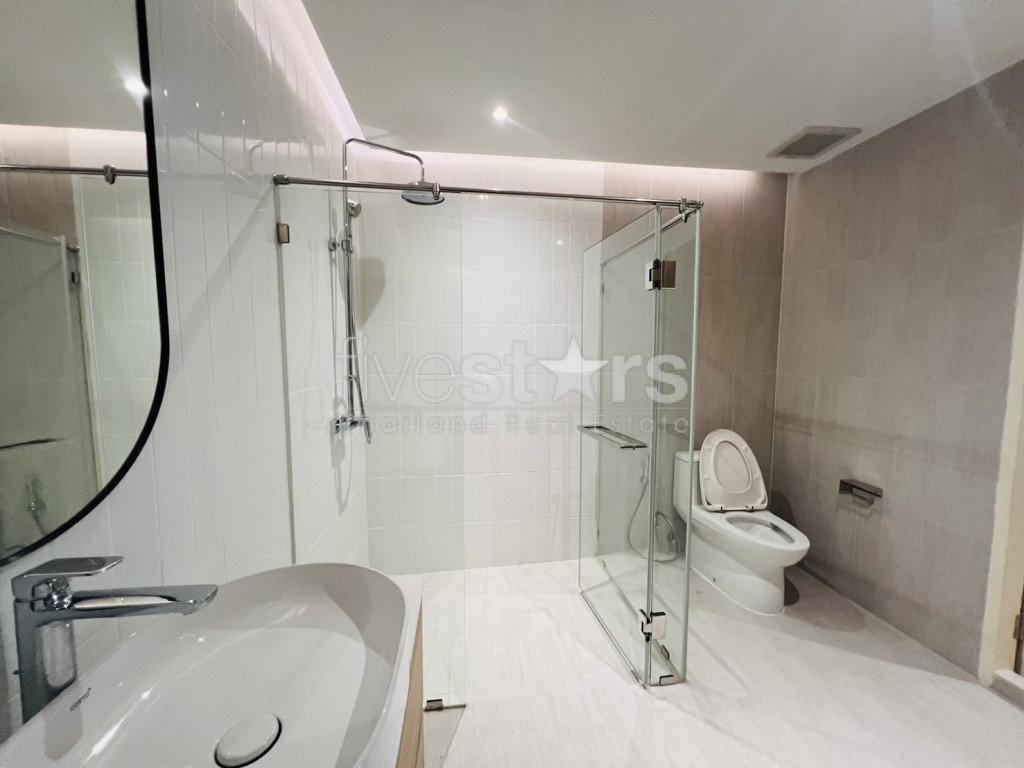 Appartement moderne de 2 chambres à louer à Thonglor, photo 10