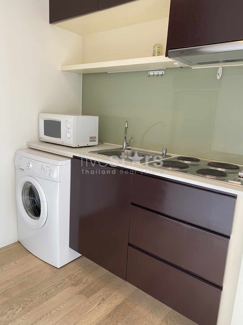 Appartement moderne de 2 chambres à louer à Phrom Phong, photo 3