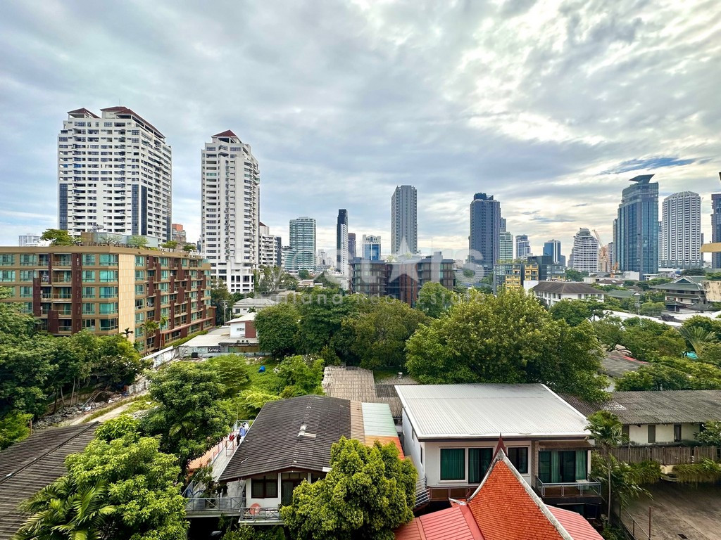 Appartement de 2 chambres à vendre proche BTS Thonglor, photo 4