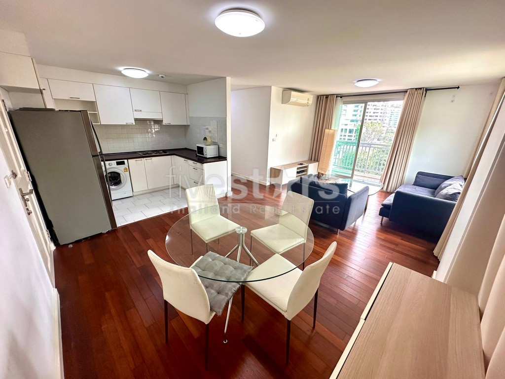 Appartement de 2 chambres à vendre proche BTS Thonglor