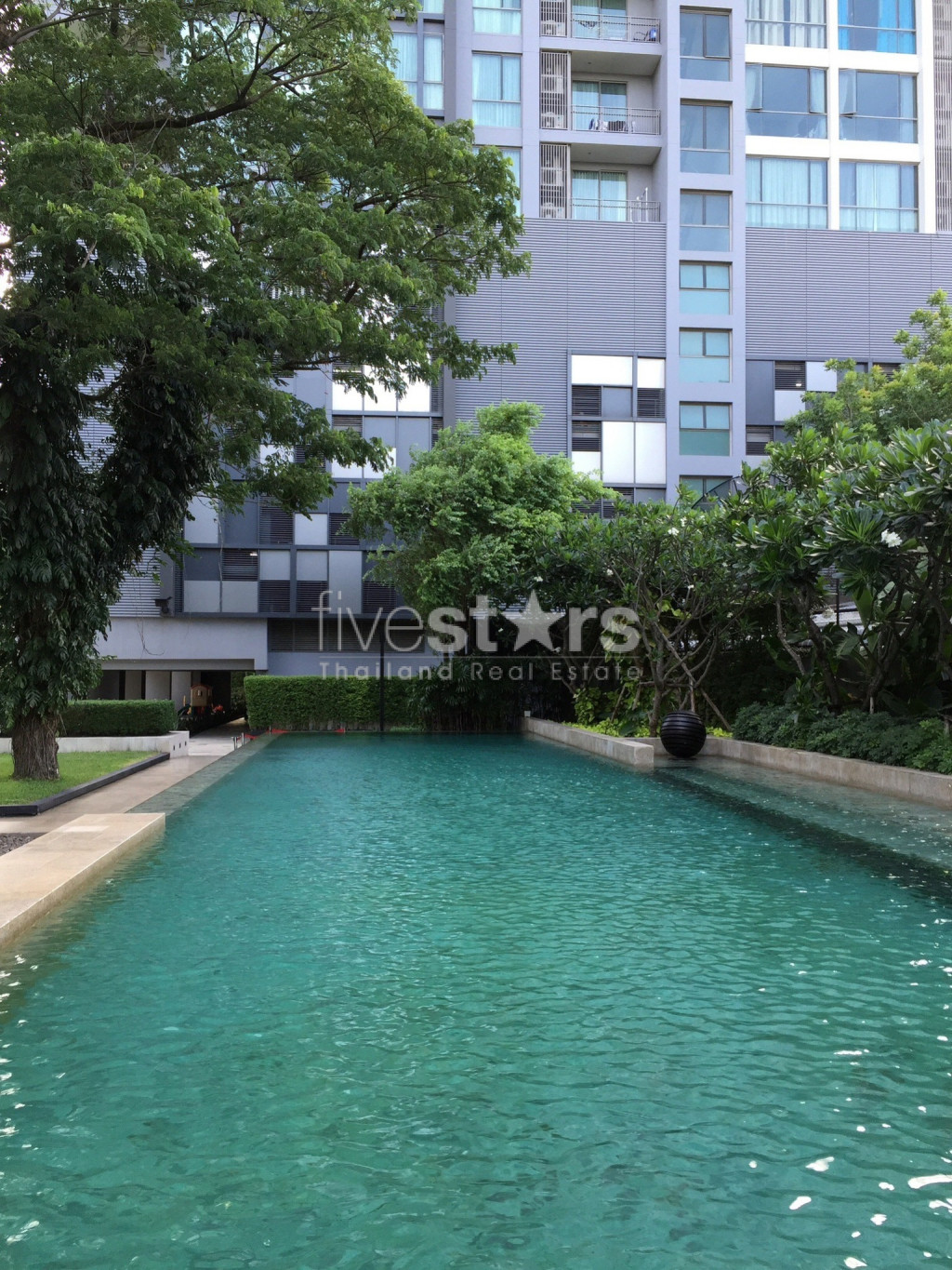 Grand Condo 3 Chambres à Vendre à Thonglor, photo 8