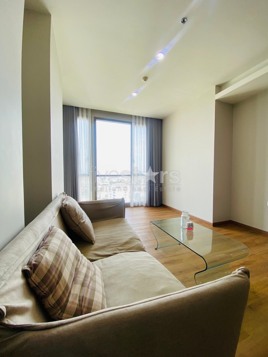 Grand Condo 3 Chambres à Vendre à Thonglor
