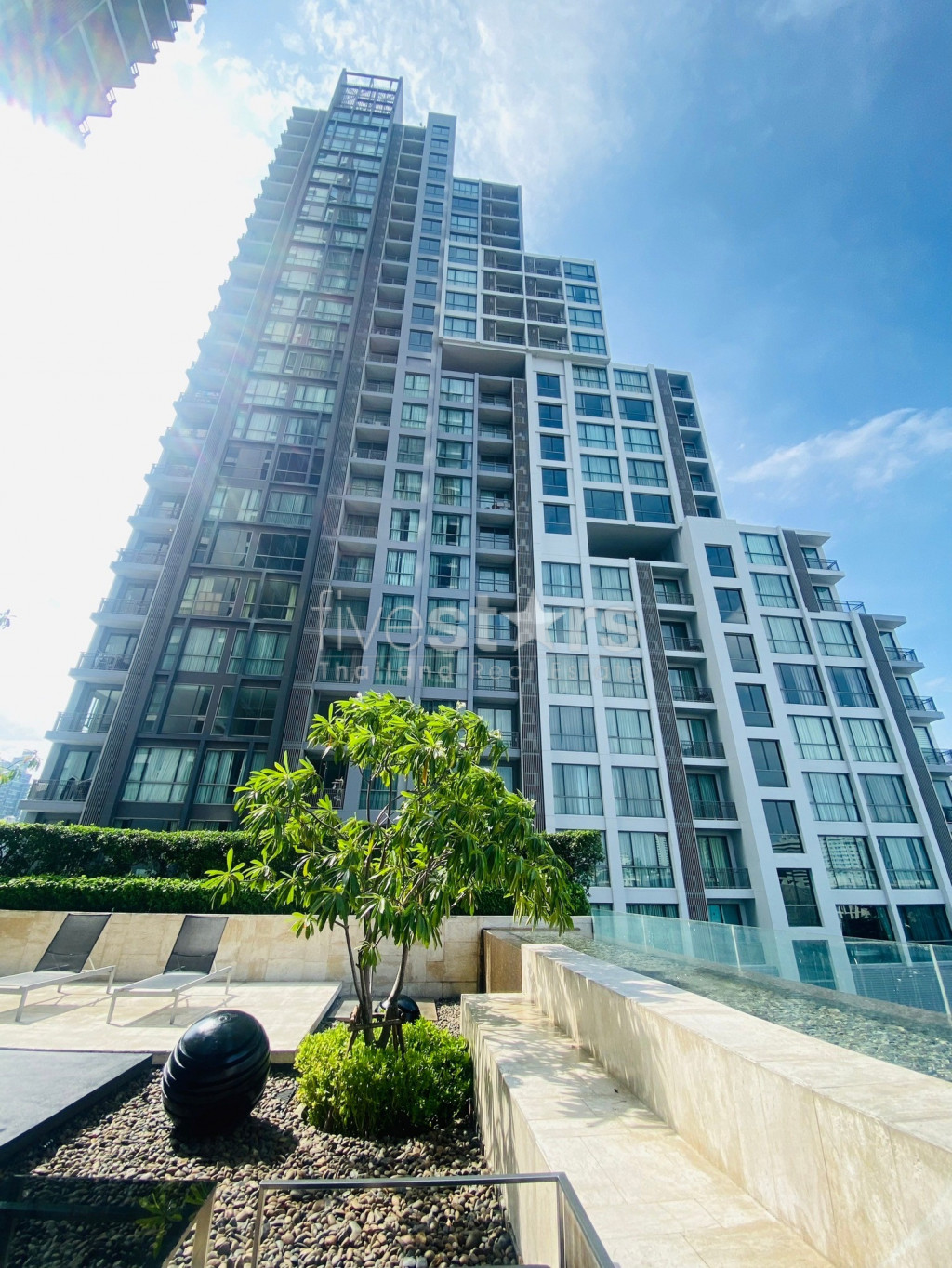 Grand Condo 3 Chambres à Vendre à Thonglor, photo 11
