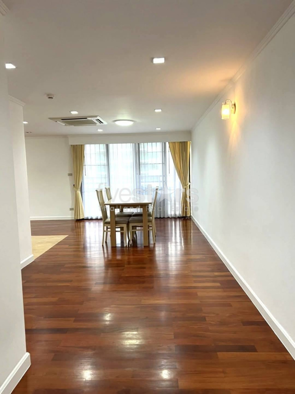Grand appartement de 3 chambres à louer à Phromphong, photo 5