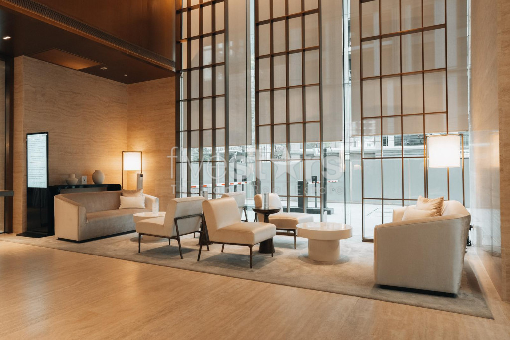 Grand appartement de standing d'une chambre à vendre à 150m du BTS Thonglor, photo 18